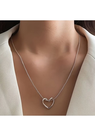 Lente Aksesuar Kadın Çelik Düğüm Kalp Kolye - Minimalist Geçmeli Kalp Ve Yılan Zincir Gümüş