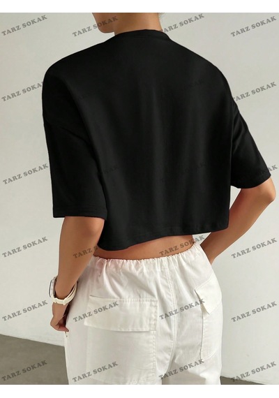 Flood Of Style Crop Ckod-232913 Sun & Letter Grafikli Düşük Omuz Kısa Siyah