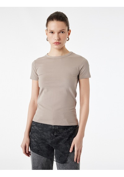 Koton Pamuklu Slim Fit Kısa Kollu Bisiklet Yaka Basic Tişört Kahverengi 6sak50267ek Kahve