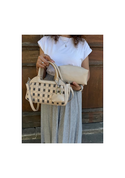 Just Polo Kadın Yeni Sezon Örgü Detaylı Ayarlanabilir Askılı Şık Çapraz El & Omuz Çantası Ebat : 26 X 17 Cm Rugan Vizon