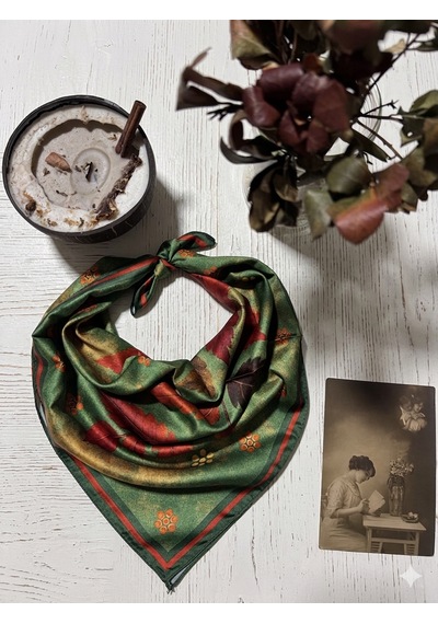 Trend Dokunuş Kadın 50-50 Saten Yaprak Desenli Fular Bandana Yeşil