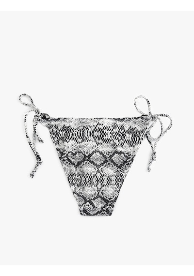 Koton Yanları Bağlamalı İpli Yılan Derisi Desenli Bikini Altı Siyah Desenli 5sak00113mm Siyah Desenli Koton Yanları Bağlamalı İpli Yılan Derisi Desenli Bikini Altı Siyah Desenli 5sak00113mm Siyah Desenli