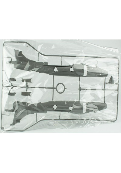 Kinetic K48035 1/48 Ölçek, Frs.1 Royal Navy Sea Harrier Savaş Uçağı, Plastik Model Kiti-56386