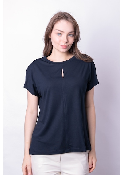 Kadın İpeksi Yumuşak Kumaş Geniş Sıfır Yaka Önü Pencereli Yanları Yırtmaçlı Tshirt Bluz-koyu Lacivert K.lacivert Kadın İpeksi Yumuşak Kumaş Geniş Sıfır Yaka Önü Pencereli Yanları Yırtmaçlı Tshirt Bluz-koyu Lacivert K.lacivert