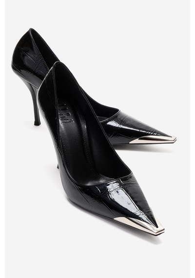Luvishoes Alvena Siyah Baskı Önü Metal Detaylı Kadın Topuklu Ayakkabı Siyah