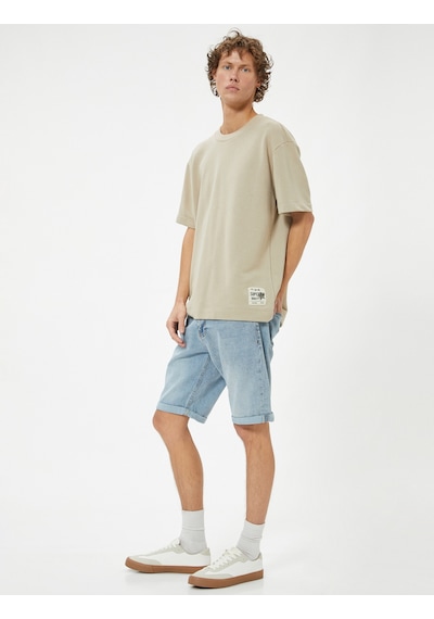 Koton Slim Fit Kot Şort Bermuda Cep Detaylı Pamuklu Bleach 4sam40028ıd Açık Mavi Koton Slim Fit Kot Şort Bermuda Cep Detaylı Pamuklu Bleach 4sam40028ıd Açık Mavi