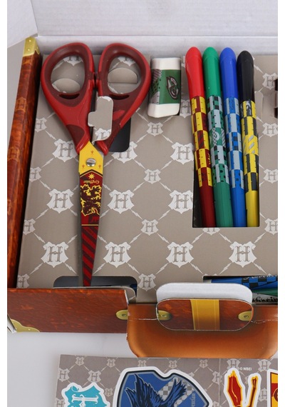 Maped X Dekomus Lisanslı Harry Potter Magic School Collection Özel Kutulu 16 Parça Premium Kırtasiye Seti Altın
