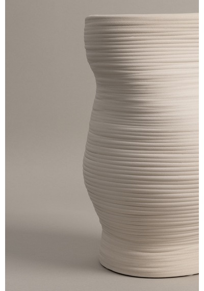 Koza Home Ophelia Taş Dokulu Krem Seramik Vazo 19x19x27,5cm 8586 Standart