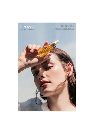 %13 Saf C Vitamini & Astaksantin Leke & Kırışıklık Karşıtı Yoğun Aydınlatıcı Ton Eşitleyici Ampül Seti 4x10ml