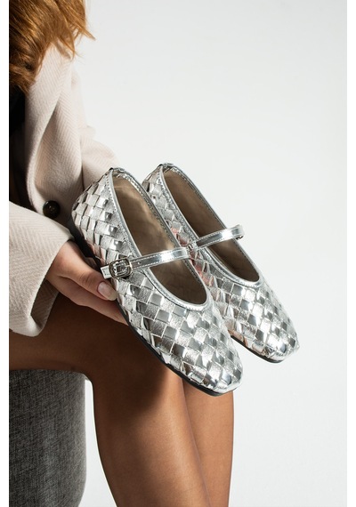 Dabab Shoes Elvıa Gümüş Kadın Örgü Dokulu Bilekten Bantlı Tokalı Mary Jane Düz Ayakkabı Babet Dabab Shoes Elvıa Gümüş Kadın Örgü Dokulu Bilekten Bantlı Tokalı Mary Jane Düz Ayakkabı Babet