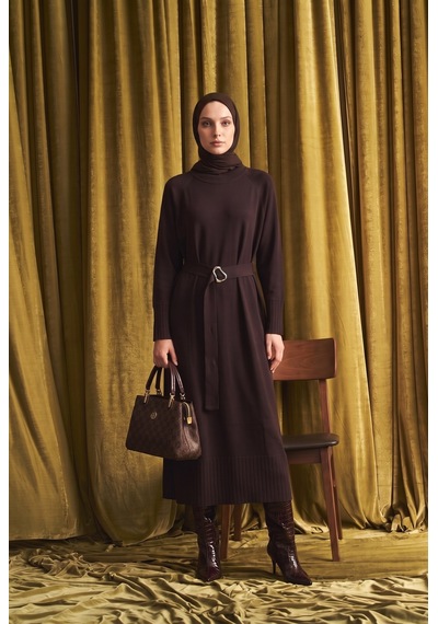 Armine Trend Kemer Detaylı Balıkçı Yaka Uzun Kollu Ribanalı Triko Elbise Kahverengi 26ktd911 Armine Trend Kemer Detaylı Balıkçı Yaka Uzun Kollu Ribanalı Triko Elbise Kahverengi 26ktd911