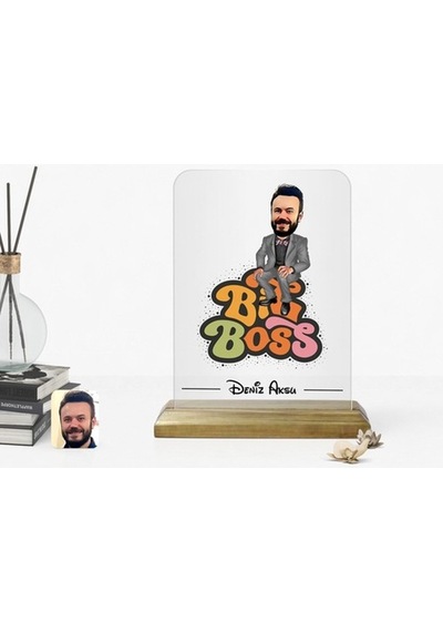 Kişiye Özel Erkek Big Boss Karikatürlü Ahşap Standlı Çerçeve-3
