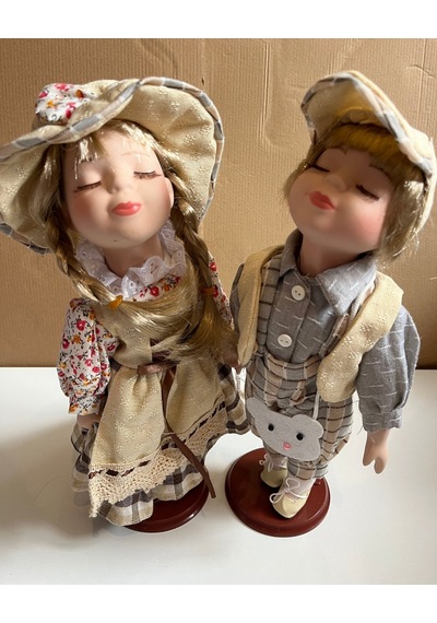 Kumaş Kıyafetli 2' Li Set Porselen Bebek 30 Cm Özel Kadın Ve Erkek Set