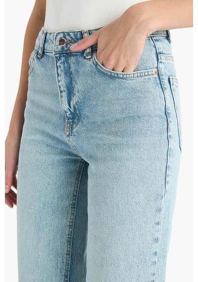 Defacto Comfort Straight Normal Bel Bilek Boy Jean Yıkamalı Pantolon G2215ax25wnnm28 Mavi