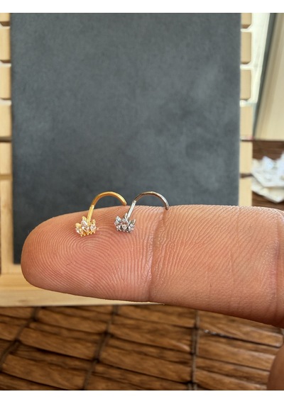 Yüksek Kalite G23 Titanium Üç Markiz Taç Zirkon 6x0.8mm Titanyum Hızma Piercing Gümüş
