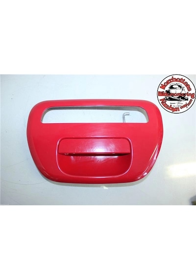 Mitsubishi L200 2006 Yılında Çıkan Kasa Bagaj Kapak Açma Kolu Siyah Çerçeveli Oem No: Mn167500