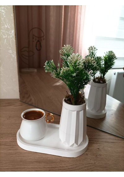 Mini Düz Desenli Beton Saksı Tekli Ve Oval Tabak - Yapay Çiçek Hediyeli - Beyaz Tomurcuk