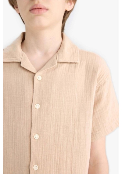 DeFacto Erkek Çocuk Oversize Geniş Kalıp Polo Yaka Müslin Kısa Kollu Gömlek W3239A625HSBG732 DeFacto Erkek Çocuk Oversize Geniş Kalıp Polo Yaka Müslin Kısa Kollu Gömlek W3239A625HSBG732