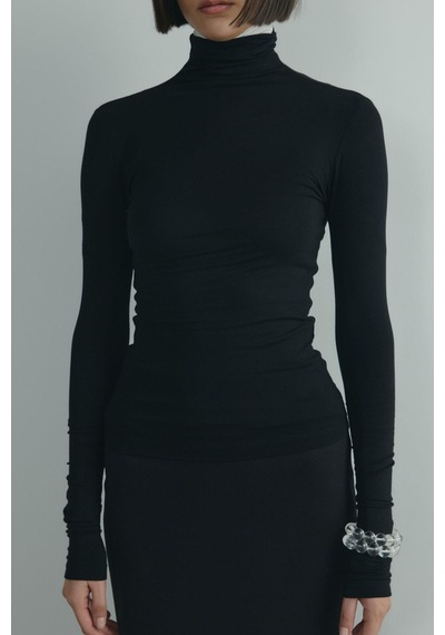 Suud Collection Siyah Boğazlı Body