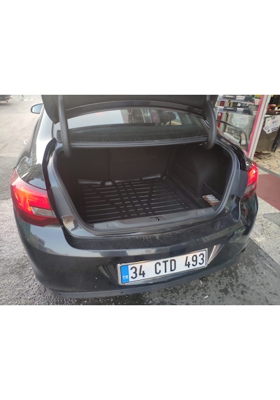 Opel Astra J Sedan Kasa Bagaj Havuzu