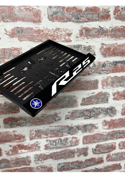 Yamaha R25 Siyah Pleksi Motor Plakalığı