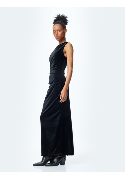 Koton Drape Detaylı Slim Fit Yuvarlak Yaka Kolsuz Uzun Kadife Elbise Siyah 5wak80376ek Siyah Koton Drape Detaylı Slim Fit Yuvarlak Yaka Kolsuz Uzun Kadife Elbise Siyah 5wak80376ek Siyah