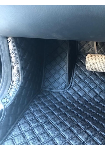 Araca Özel 5D 7D Havuzlu Deri Paspas Skoda Octavia 2013-2021 2021-Siyaha Siyah Dikişli