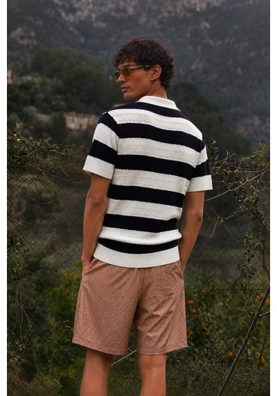 Tarz Cool Erkek Oversize Kalın Örgü Polo Yaka Triko Fileli Tişört Çizgili Vintage Yazlık Rahat Fit Beyaz