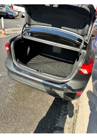 Ford Focus 5 Sedan İnce İstepne Cepli Bagaj Havuzu 2018 Ve Sonras