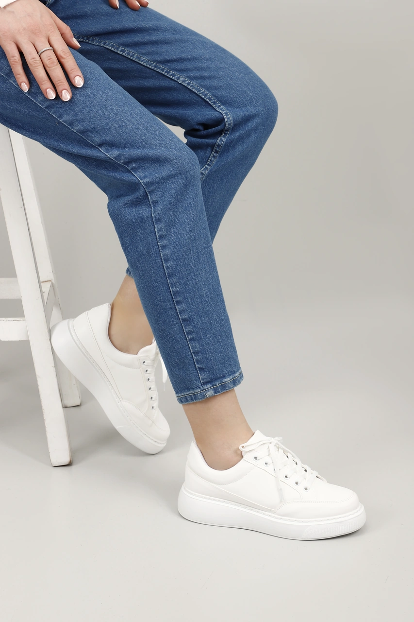 Gönderi(R) Gönderi R Kadın Beyaz Bağcıklı Dolgu Taban Comfort Sneaker Ddza82535655 Beyaz