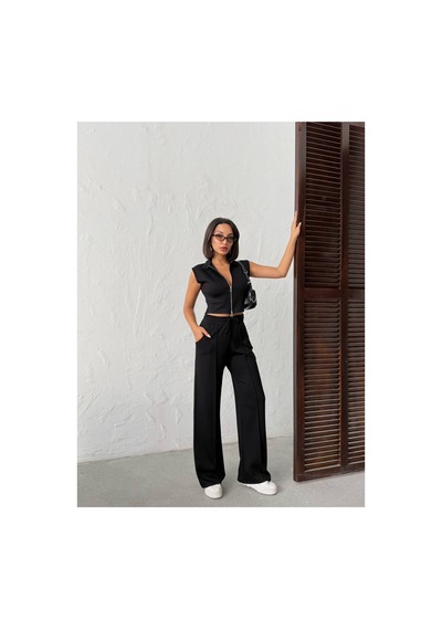 Meecy Kadın Polo Yaka Fermuarlı Crop Yelek Ve Geniş Paça Çimalı Pantolon İkili Takım Siyah Siyah Meecy Kadın Polo Yaka Fermuarlı Crop Yelek Ve Geniş Paça Çimalı Pantolon İkili Takım Siyah Siyah