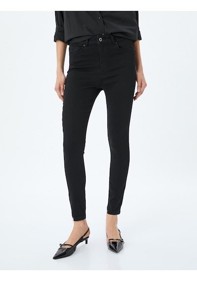 Koton Yüksek Bel Skinny Fit Dar Paça Düğmeli Kot Pantolon - Skinny Fit Push Up Jean Siyah 5sal40040md Siyah Koton Yüksek Bel Skinny Fit Dar Paça Düğmeli Kot Pantolon - Skinny Fit Push Up Jean Siyah 5sal40040md Siyah