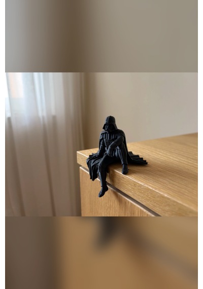 Zeroxo Oturan Zırhlı Karanlık Savaşçı Figürü Rahat Poz Dekoratif Biblo 9x8 Cm