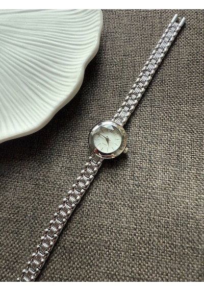 Retro Minimal Boncuk Kordon Vintage Kadın Kol Saati Gümüş Altın