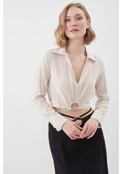 Vitrin Beli Halka Detaylı V Yaka Lastikli Crop Bluz Taş