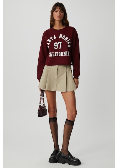 ETHIQUET JAE YN Kadın Uzun Kollu Yuvarlak Yaka Önü Baskılı Düşük Omuz Kısa Bordo Sweatshirt