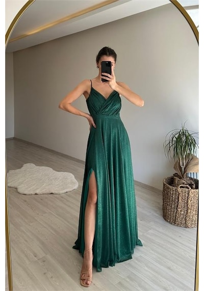 Neşeli Butik Kadın Işıltılı Askılı Yırtmaç Detayı Şifon Abiye Elbise Nm002 Zümrüt Yeşili Neşeli Butik Kadın Işıltılı Askılı Yırtmaç Detayı Şifon Abiye Elbise Nm002 Zümrüt Yeşili