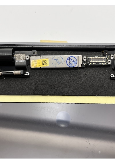 Apple Uyumlu MacBook Pro A1706 Lcd Ekran Ve Kasa