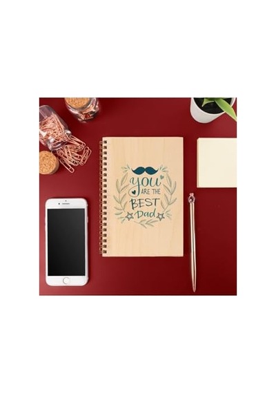 En İyi Babalara Hediye Ahşap Kapaklı Defter 12x18 Cm, 48 Yaprak Babaya Özel Hediye, Spiral, Çizgisiz Defter Çok Renkli En İyi Babalara Hediye Ahşap Kapaklı Defter 12x18 Cm, 48 Yaprak Babaya Özel Hediye, Spiral, Çizgisiz Defter Çok Renkli