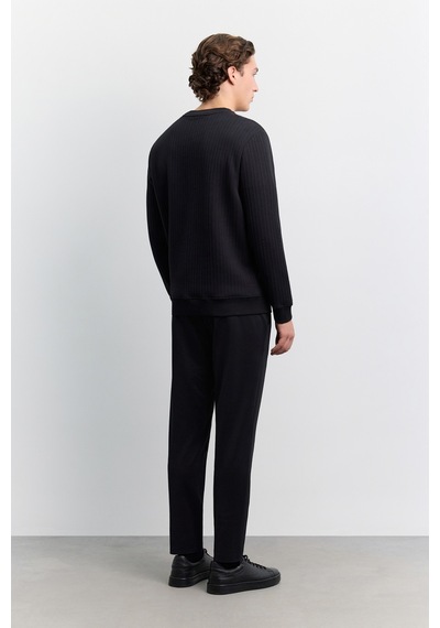 Avva Erkek Siyah Bisiklet Yaka Kolay Ütülenen Jakarlı Regular Fit Sweatshirt A62y1250