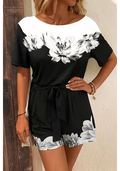Defymoda Kadın Tek Omuzu Açık Çiçek Desenli Beli Kuşaklı Iki Iplik Mini Short Tulum Siyah