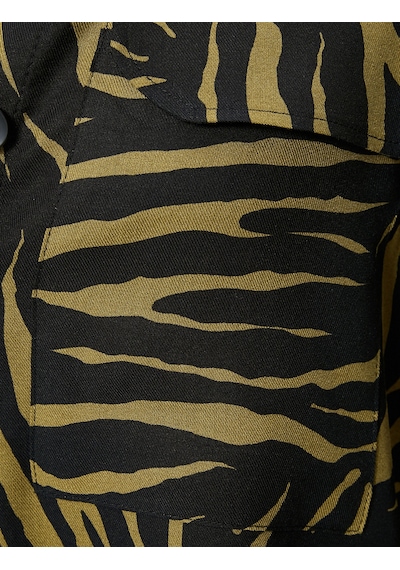 Koton Crop Gömlek Zebra Desenli Kapaklı Cepli Düğmeli Uzun Kollu Haki Desenli 4wak60128pw Haki Desenli Koton Crop Gömlek Zebra Desenli Kapaklı Cepli Düğmeli Uzun Kollu Haki Desenli 4wak60128pw Haki Desenli