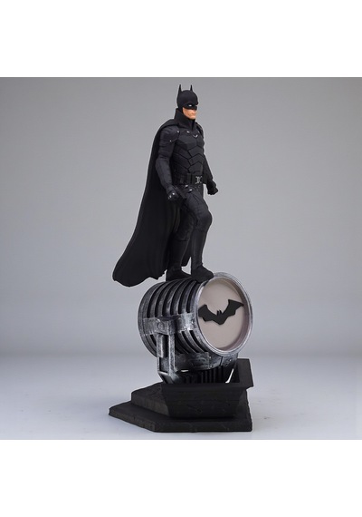 Batman - Kara Şövalye Figür 30 Cm
