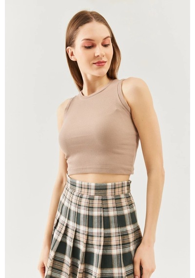 Butikgiz Kadın Sıfır Kol Bisiklet Yaka Vücuda Oturan %100 Pamuklu Kaşkorse Esnek Crop Bluz SÜTLÜ KAHVE