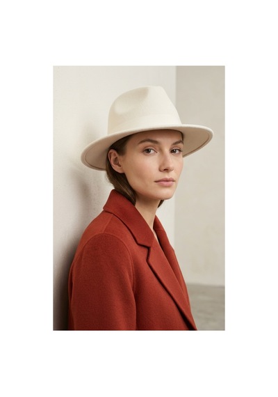 Emybox Kadın Kaşe Kovboy Şapka Geniş Siperlikli Fötr Kemerli Kışlık Şık Şapka Country Vintage Tarz Şapka Beyaz