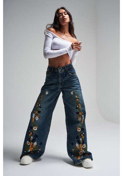 it's basic Kadın T.kot Rengi Nakışlı Tasarım Palazzo Fit Denim Jean Kırmızı