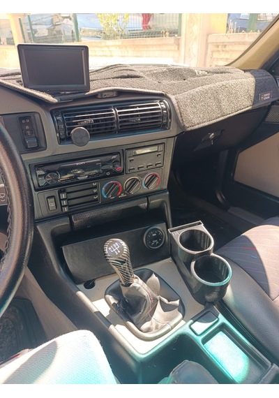 Bmw E34 Uyumlu Bardaklık Ve Telefon Tutucu 1 Adet