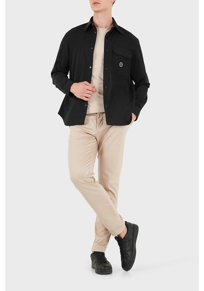 Armani Exchange Oversize Klasik Yaka Çıtçıt Düğmeli Gömlek Erkek Gömlek Xm003544 Af27299 Uc001 Siyah SİYAH Armani Exchange Oversize Klasik Yaka Çıtçıt Düğmeli Gömlek Erkek Gömlek Xm003544 Af27299 Uc001 Siyah SİYAH