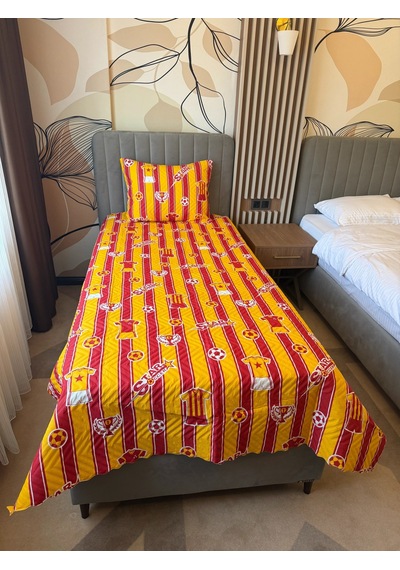 Taraftar Sarı Kırmızı Pike Takımı Tek Kişilik Çok Renkli