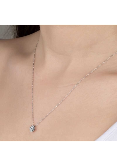 Gumush Swarovski Taşlı Gümüş Tektaş Kadın Kolye